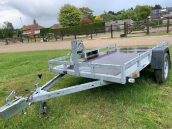 VDM Motortrailer 750 kg – MOTOR001 | 258 × 150 cm | Ongeremd